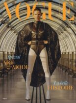 Vogue France – Decembre 2023